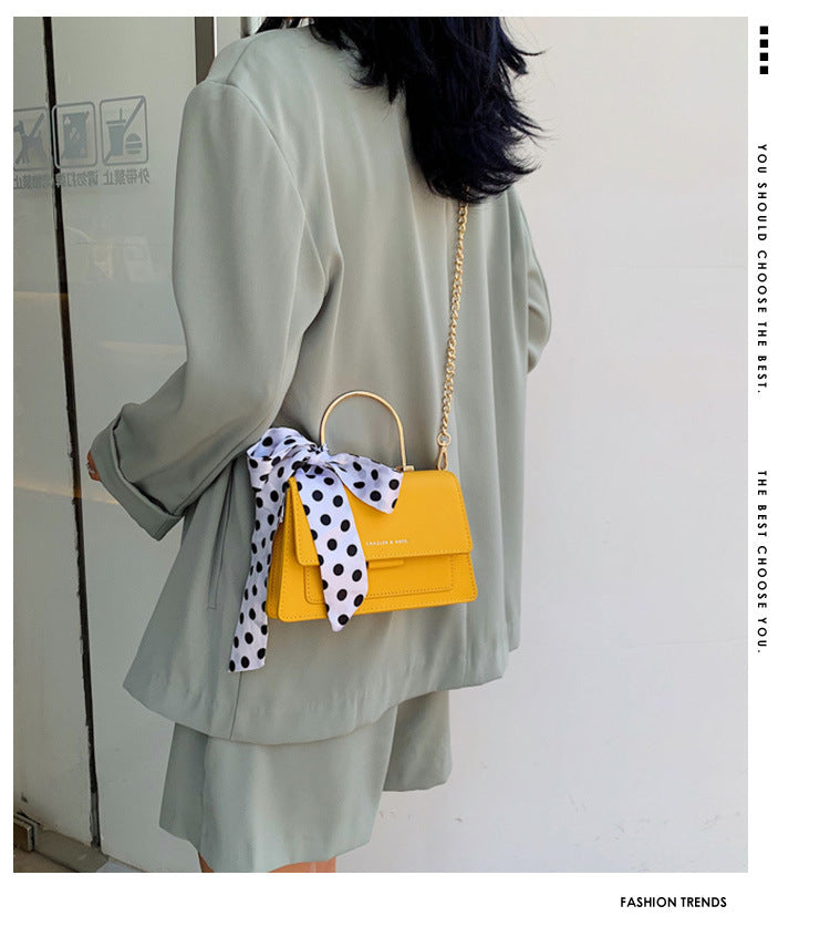 Textured French niche small bag female new fashion wild shoulder bag foreign silk scarf portable crossbody bag