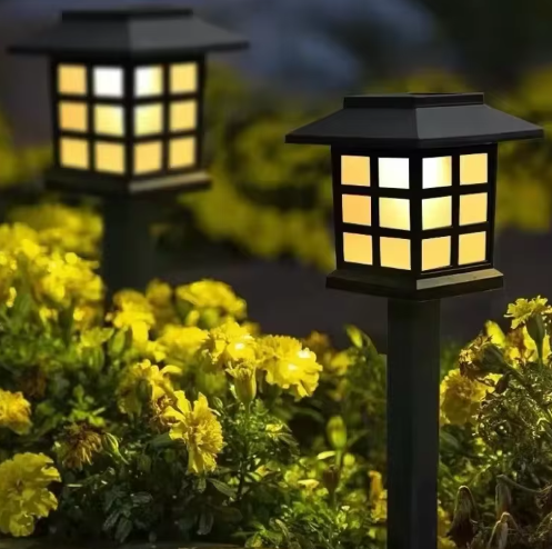 Solar outdoor LED lawn light small house light mini solar light small palace light courtyard atmosphere garden light